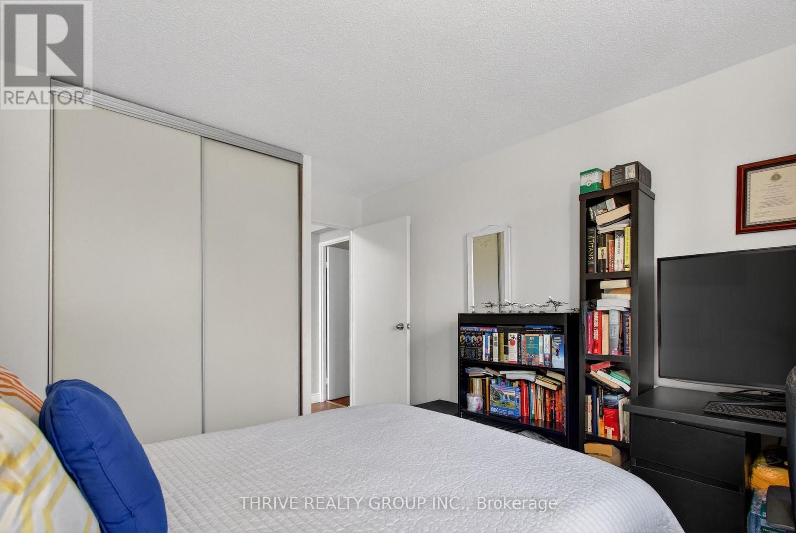 #401 75 HUXLEY STREET - 8