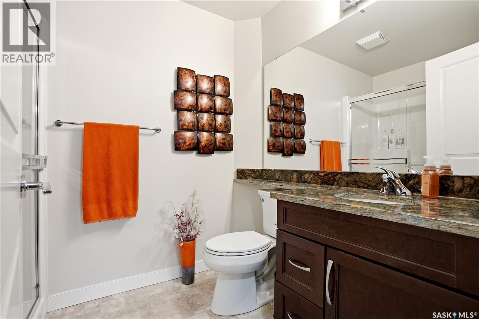 305 1025 Moss AVENUE — photo 31