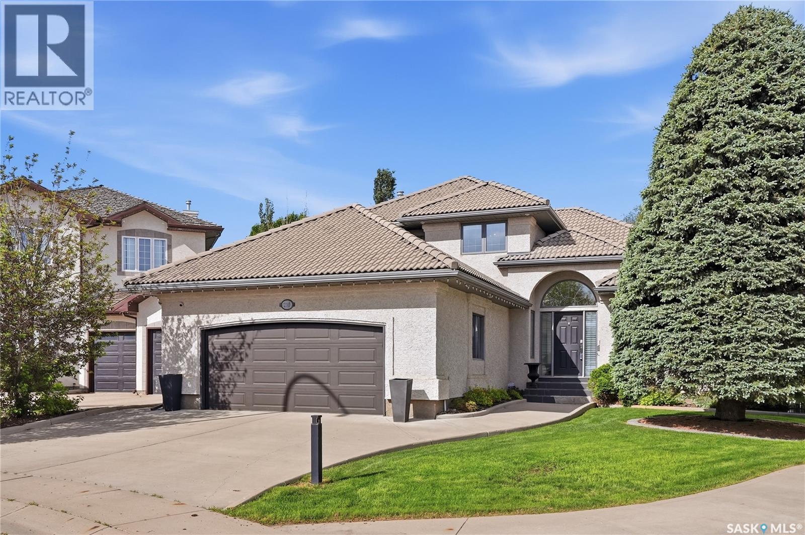210 Horlick CRESCENT - 2