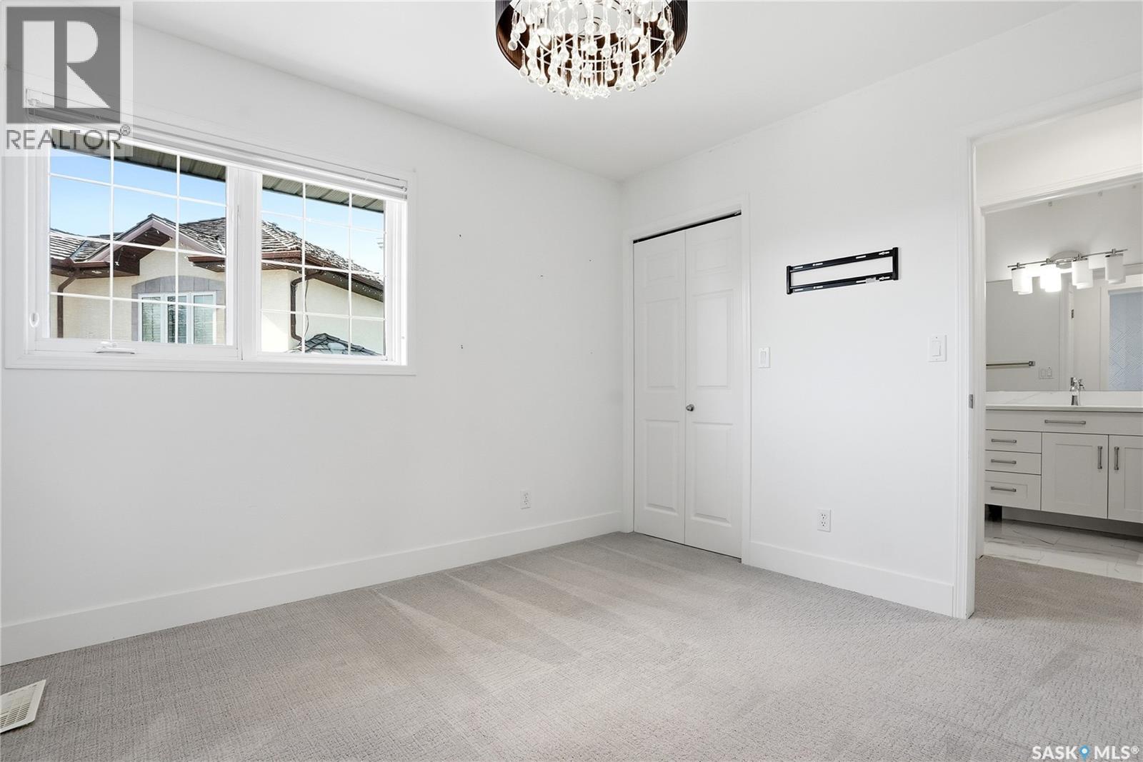 210 Horlick CRESCENT - 31