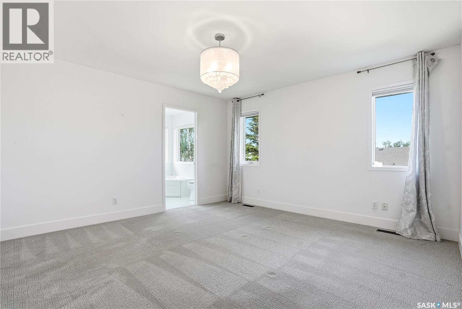 210 Horlick CRESCENT - 35