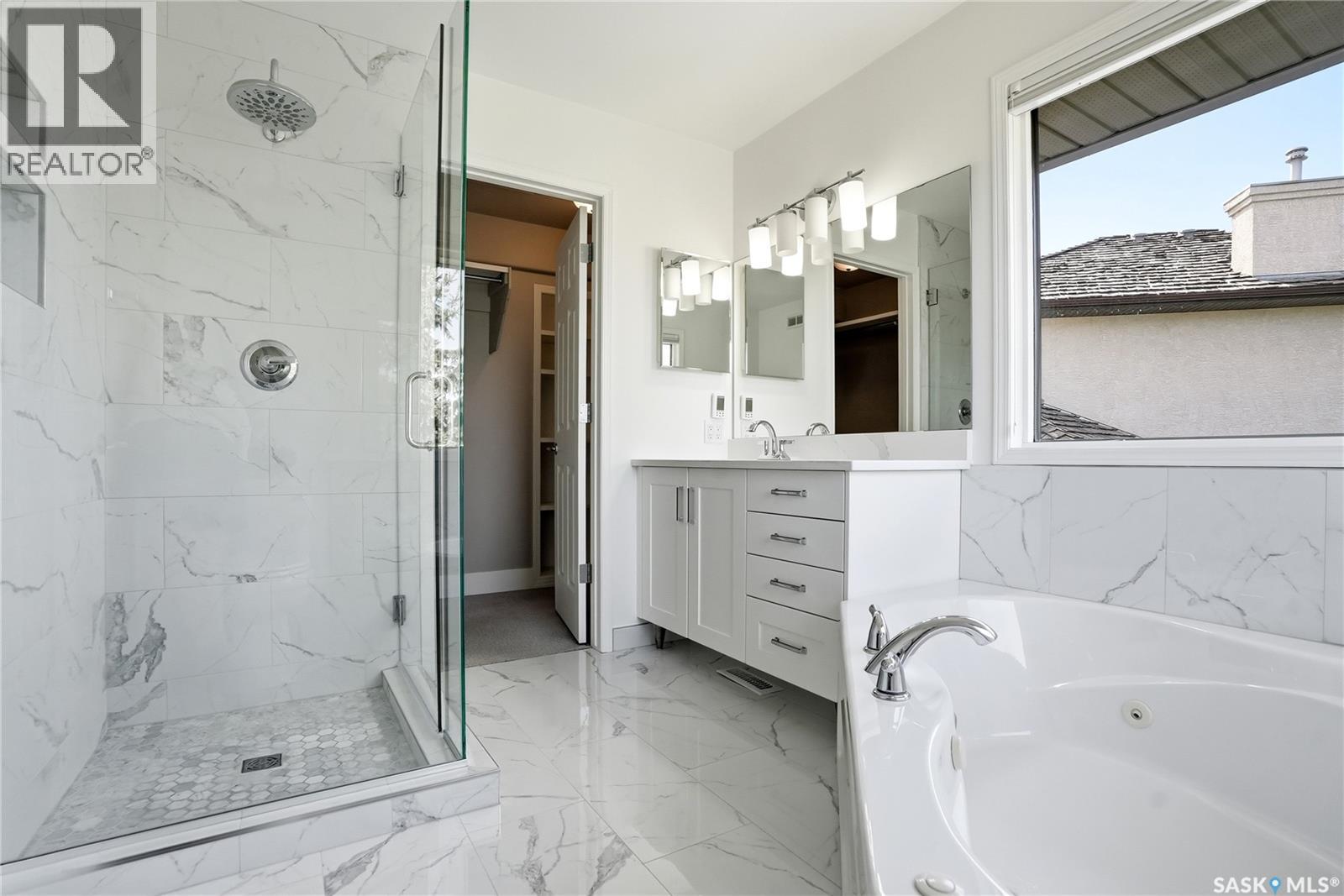 210 Horlick CRESCENT - 37
