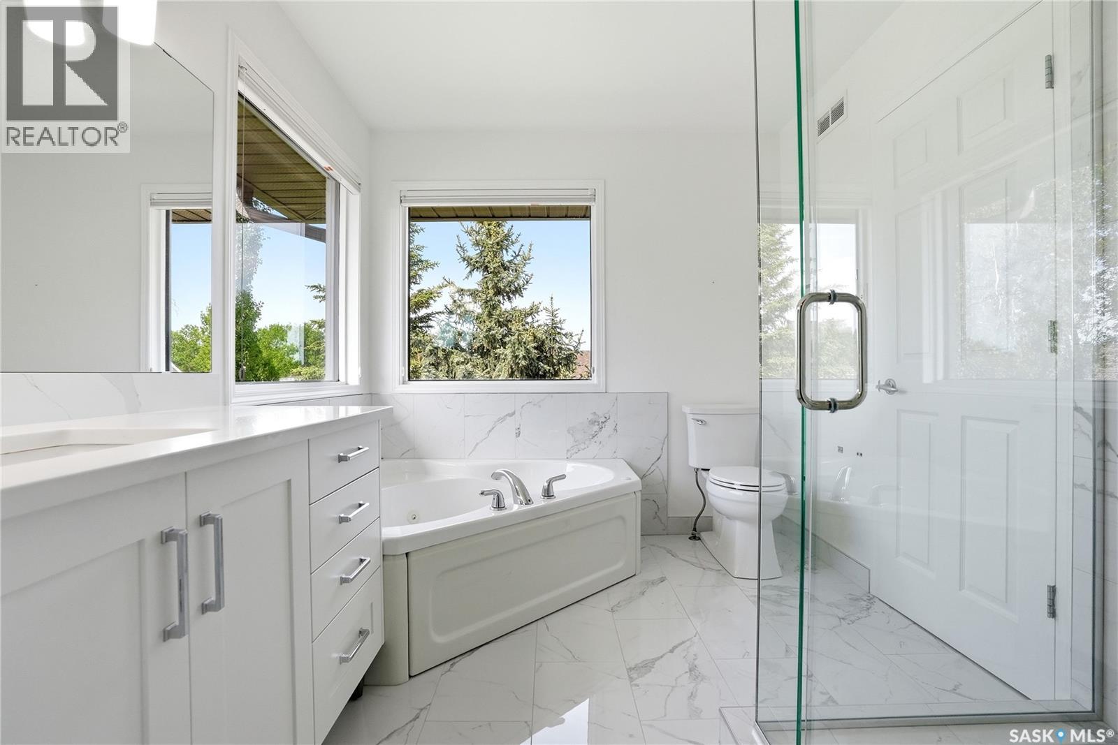 210 Horlick CRESCENT - 39