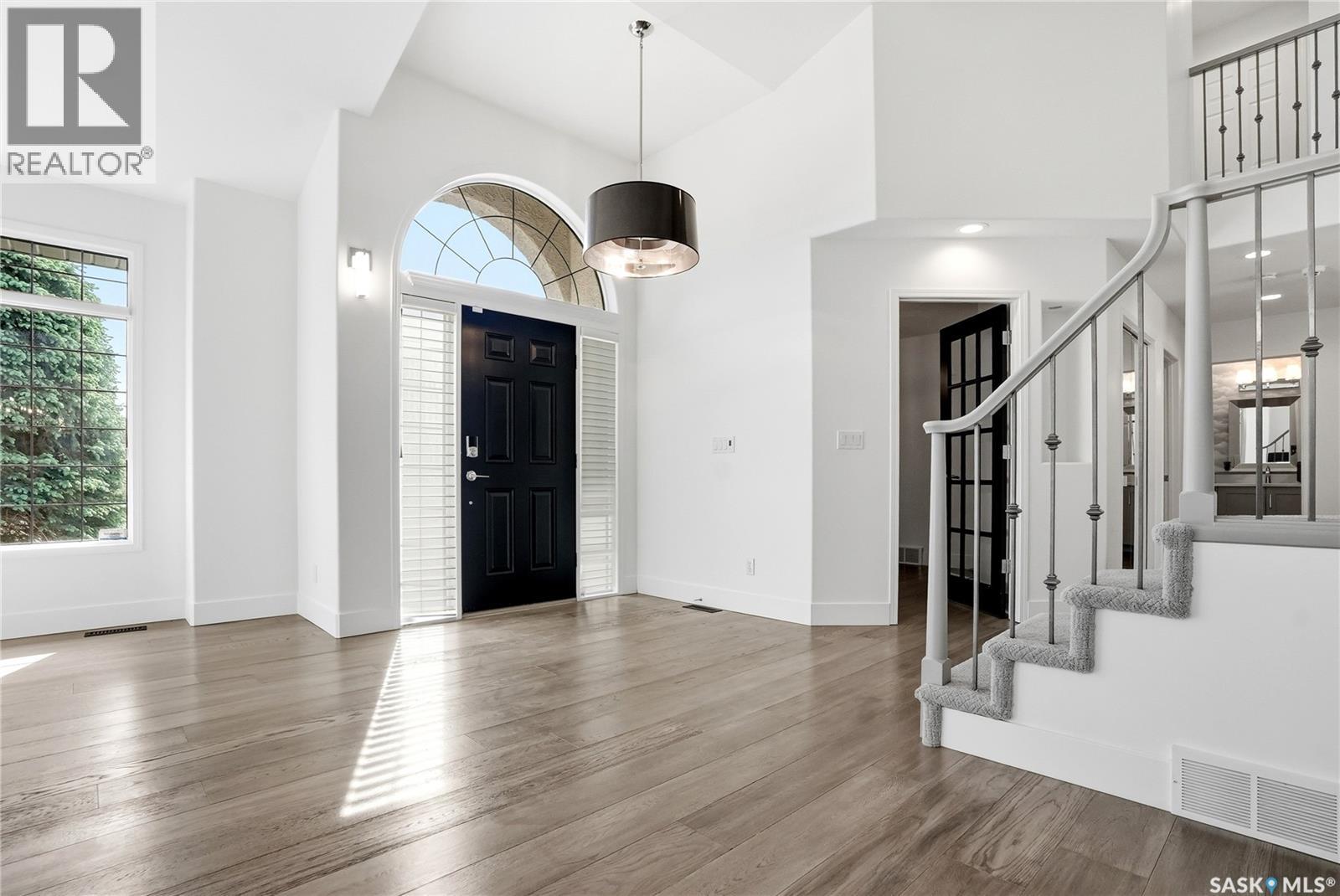 210 Horlick CRESCENT - 5