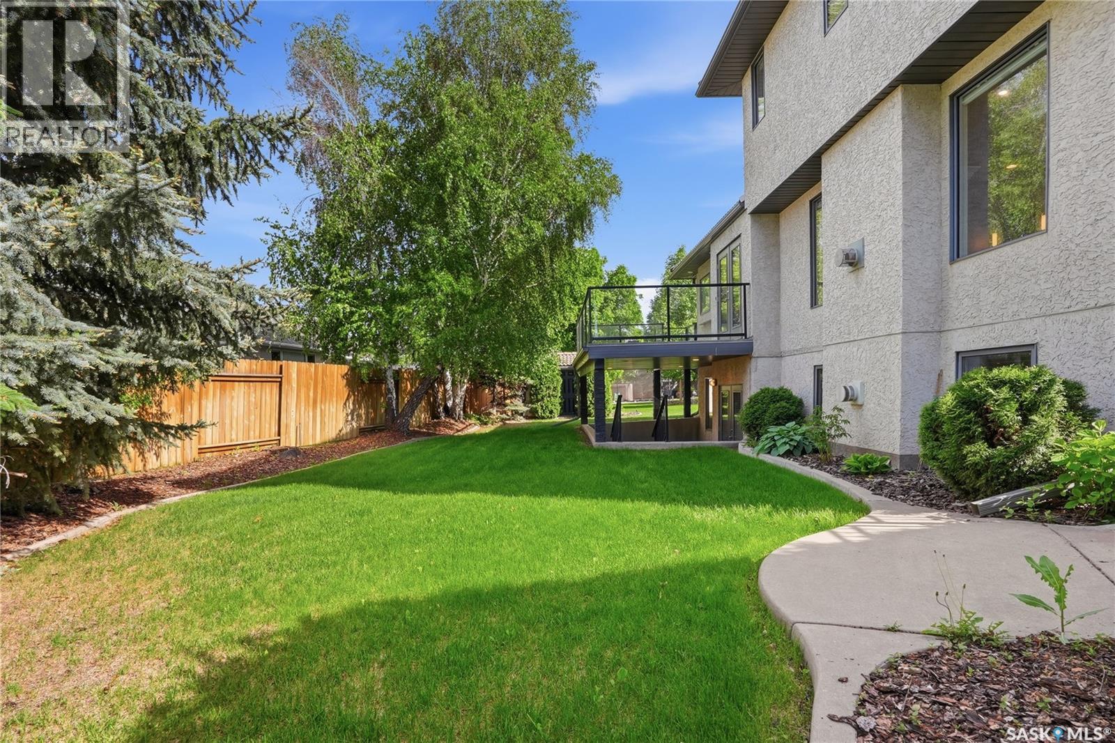 210 Horlick CRESCENT - 56