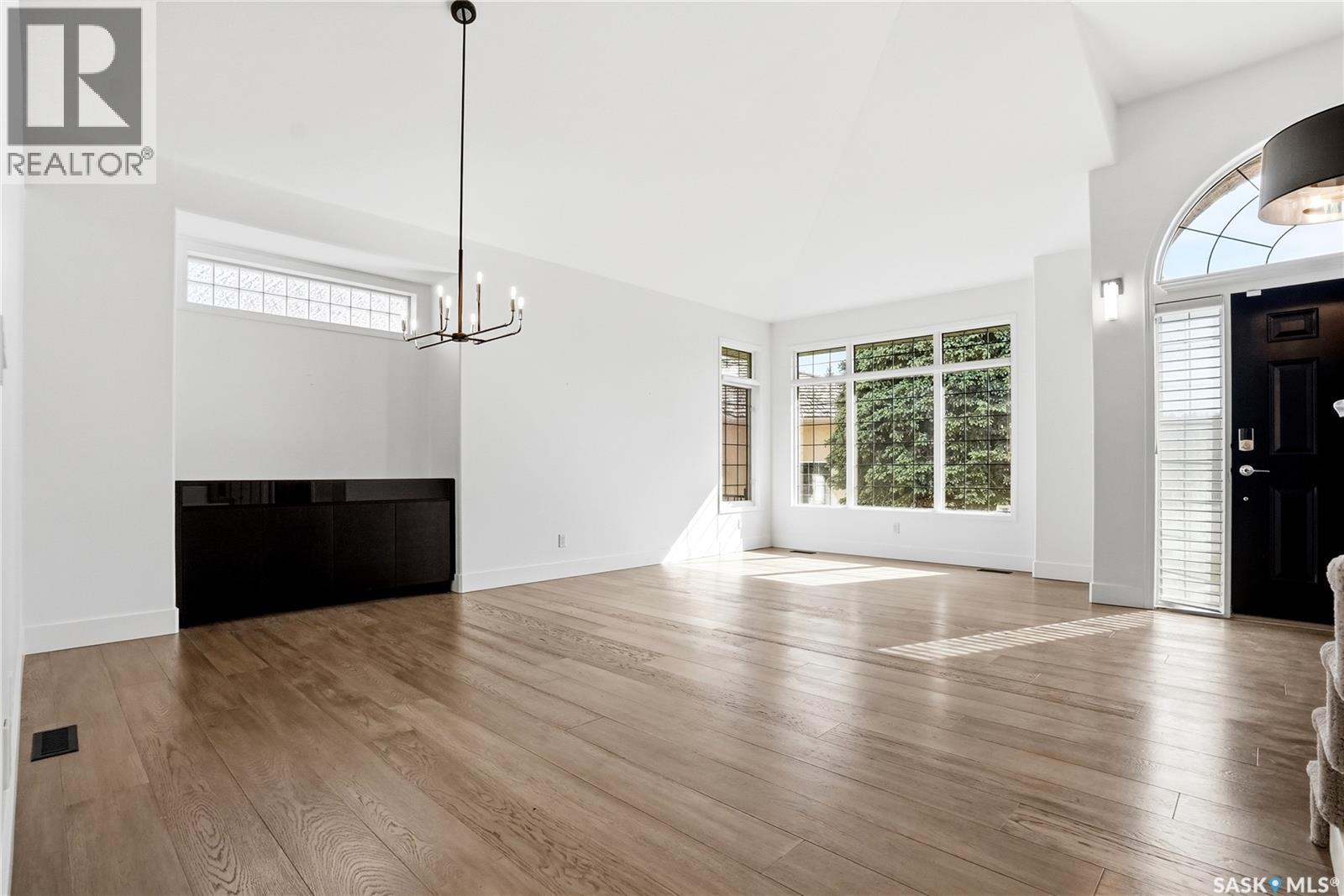 210 Horlick CRESCENT - 7