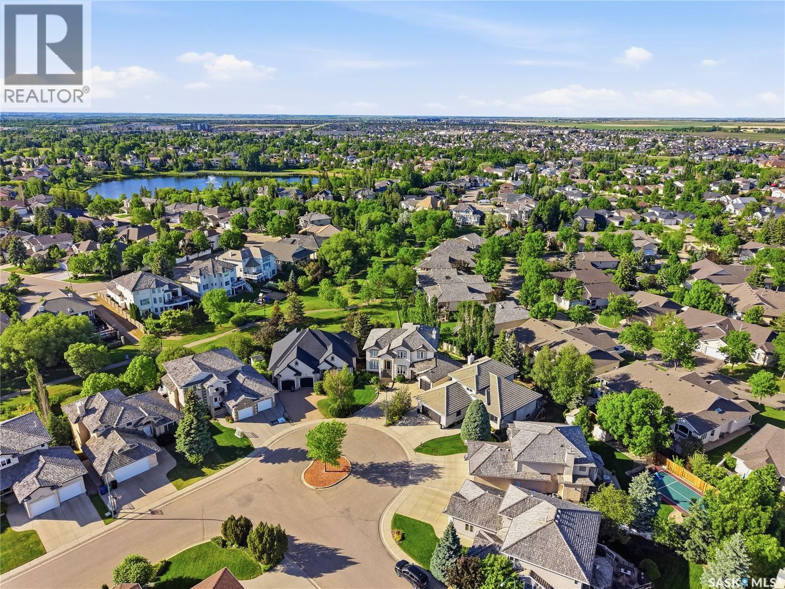 210 Horlick CRESCENT - 72