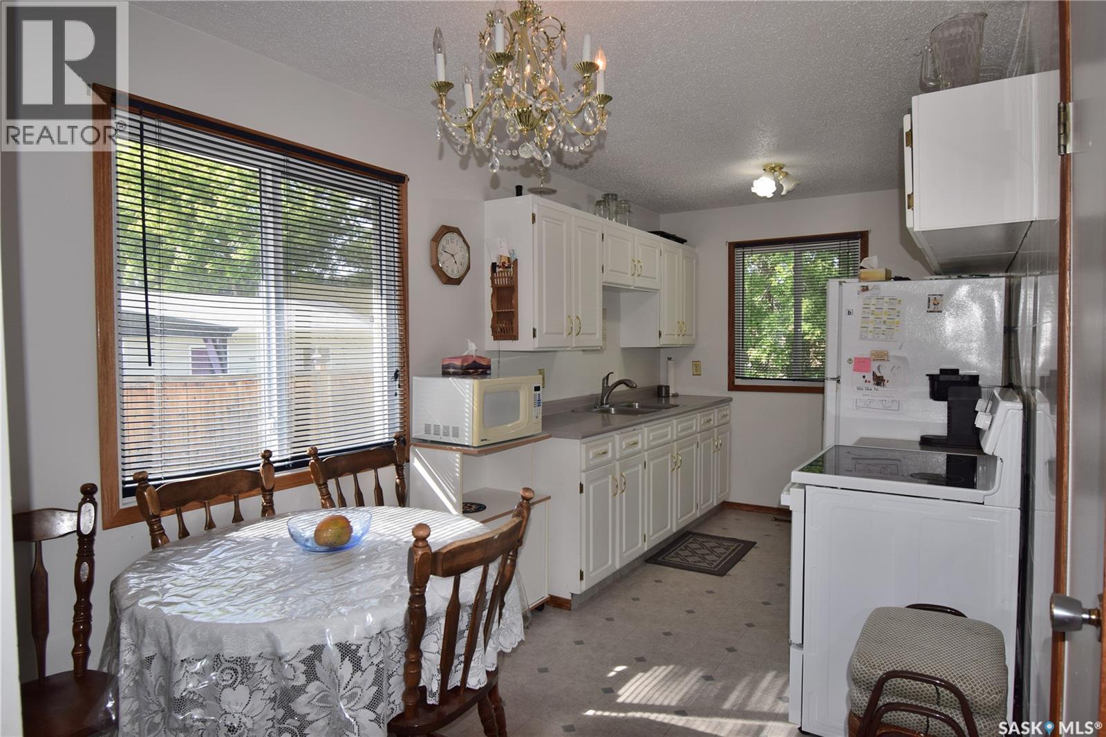 1570 4th STREET E - photo 4