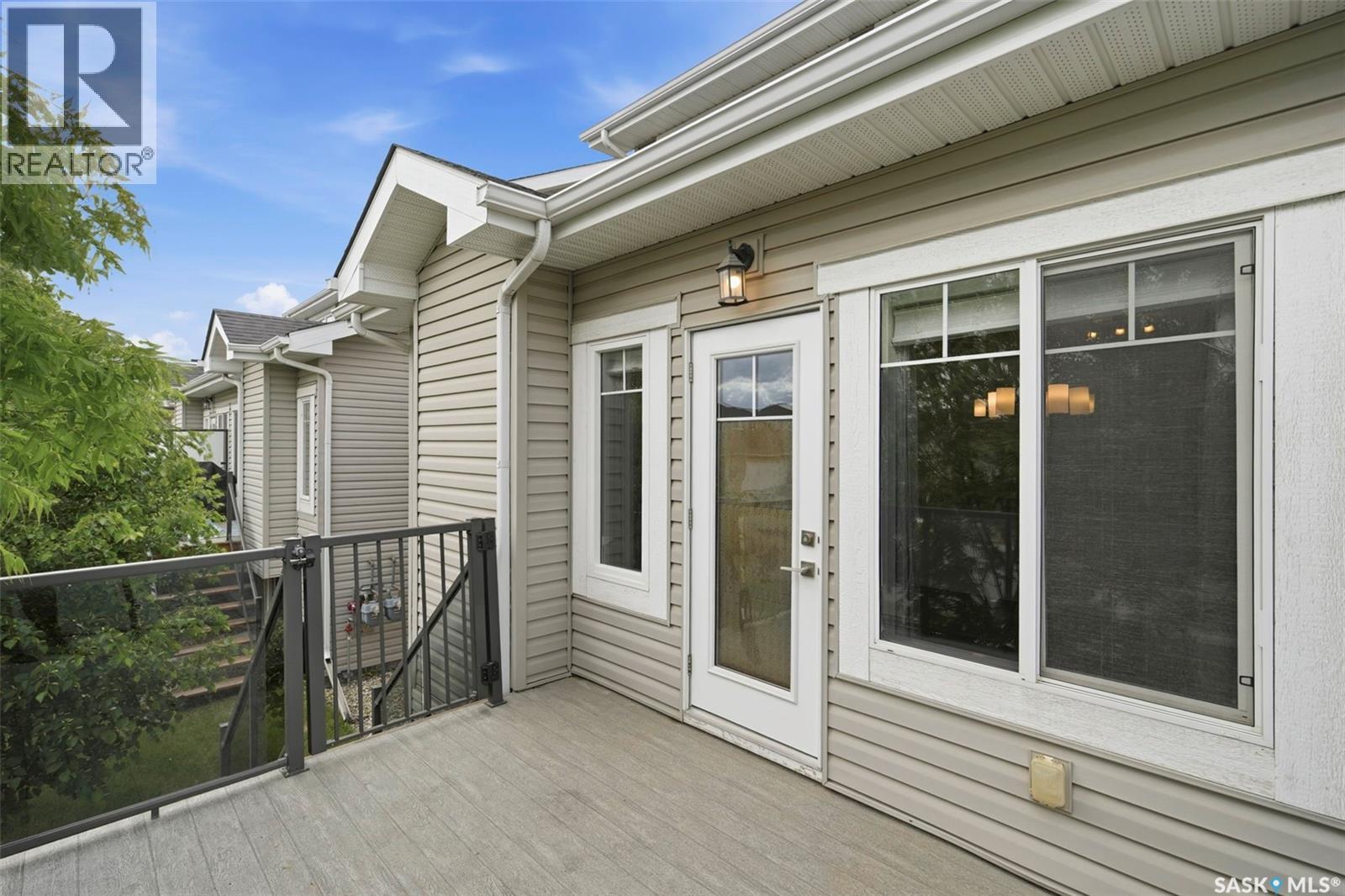 102 315 Dickson CRESCENT — photo 13