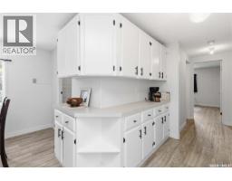 Enclosed porch - 16 Archie Clampitt Drive, Kivimaa Moonlight Bay, SK S0M1J0 Photo 8