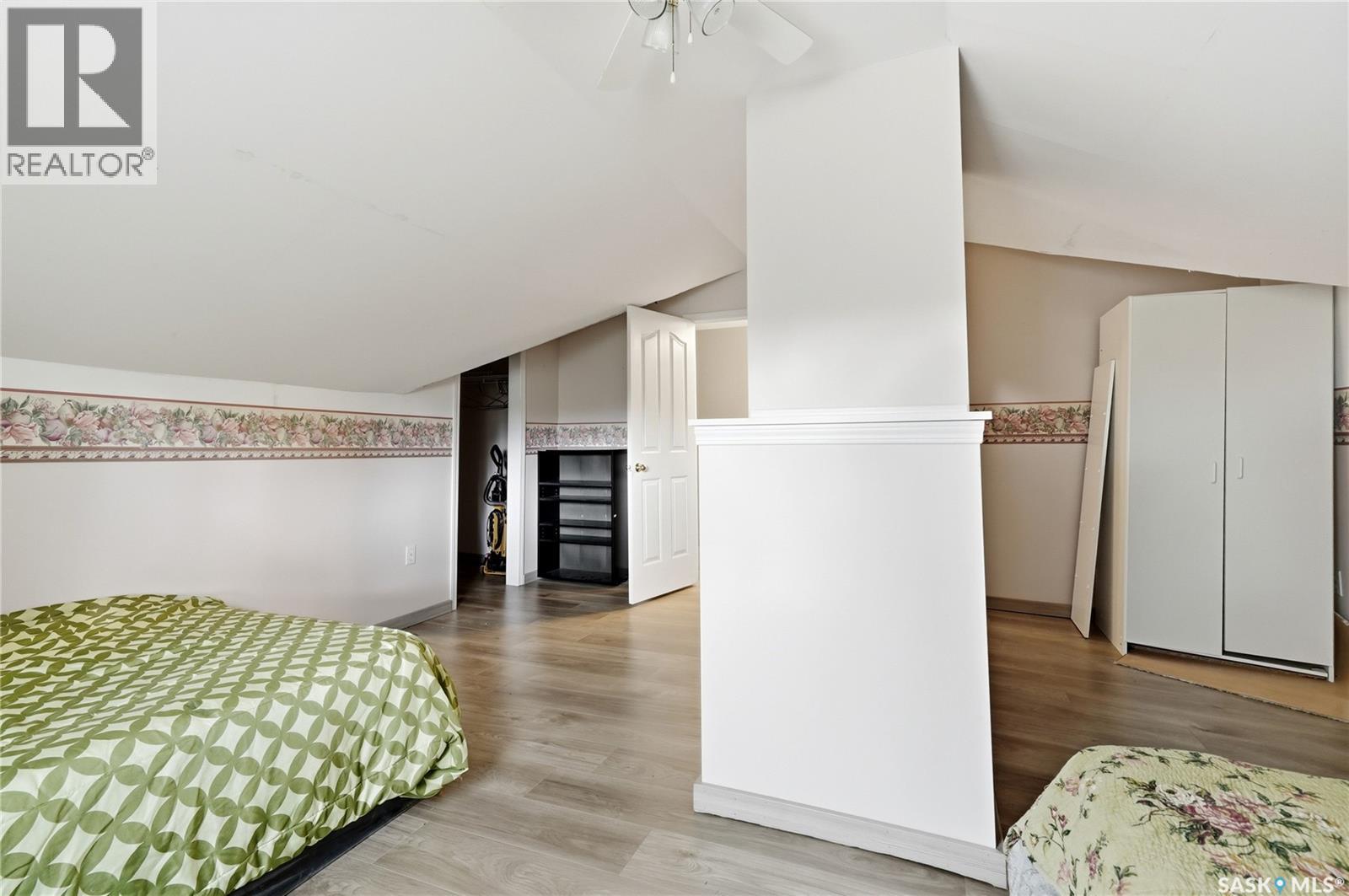 143 Hudson PLACE — photo 35