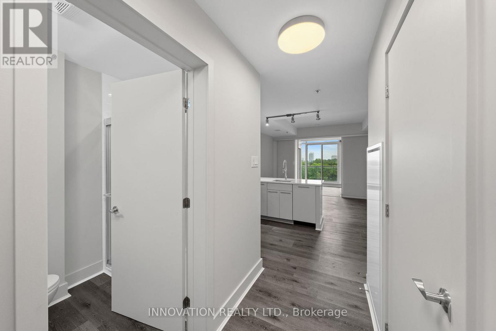 #803 108 RICHMOND ROAD - 11