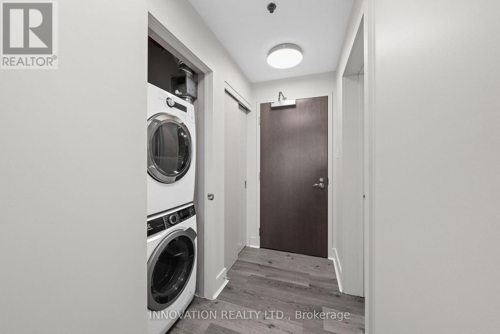 #803 108 RICHMOND ROAD - 25