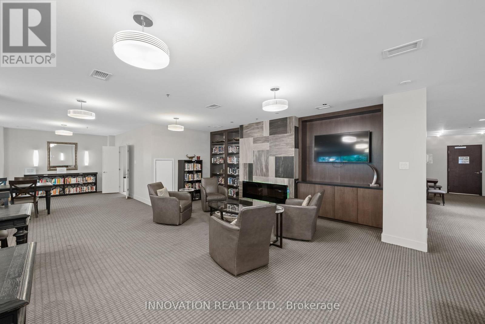 #803 108 RICHMOND ROAD - 36
