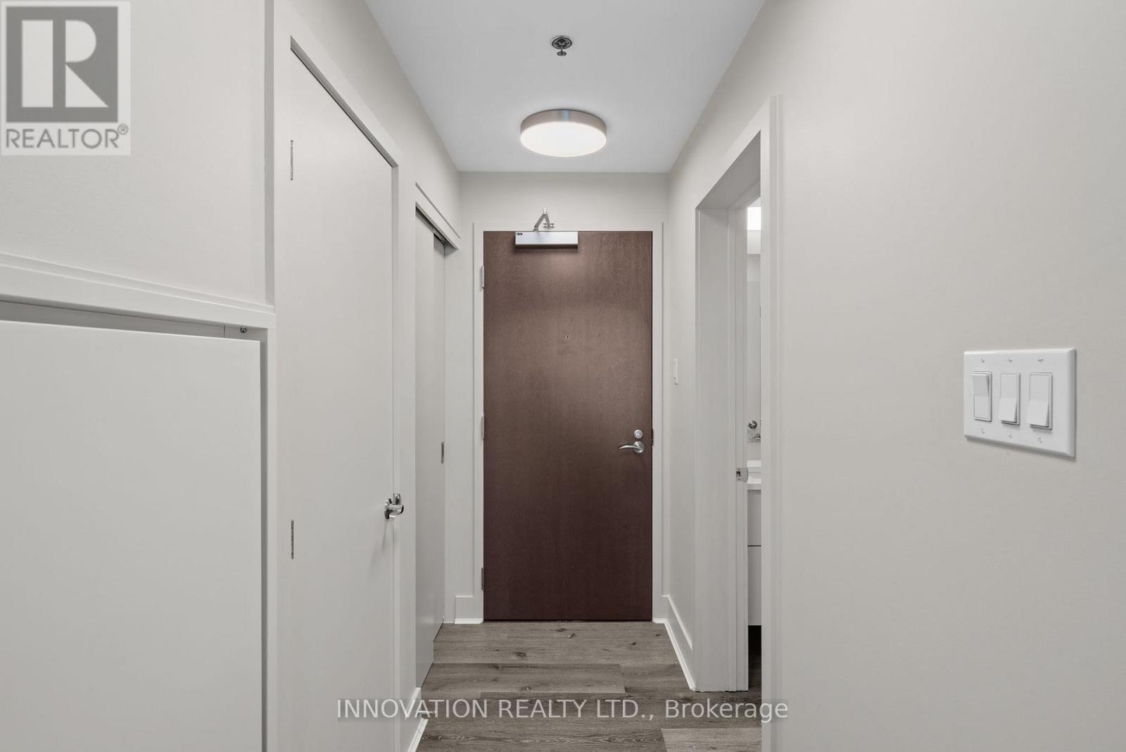 #803 108 RICHMOND ROAD - 8