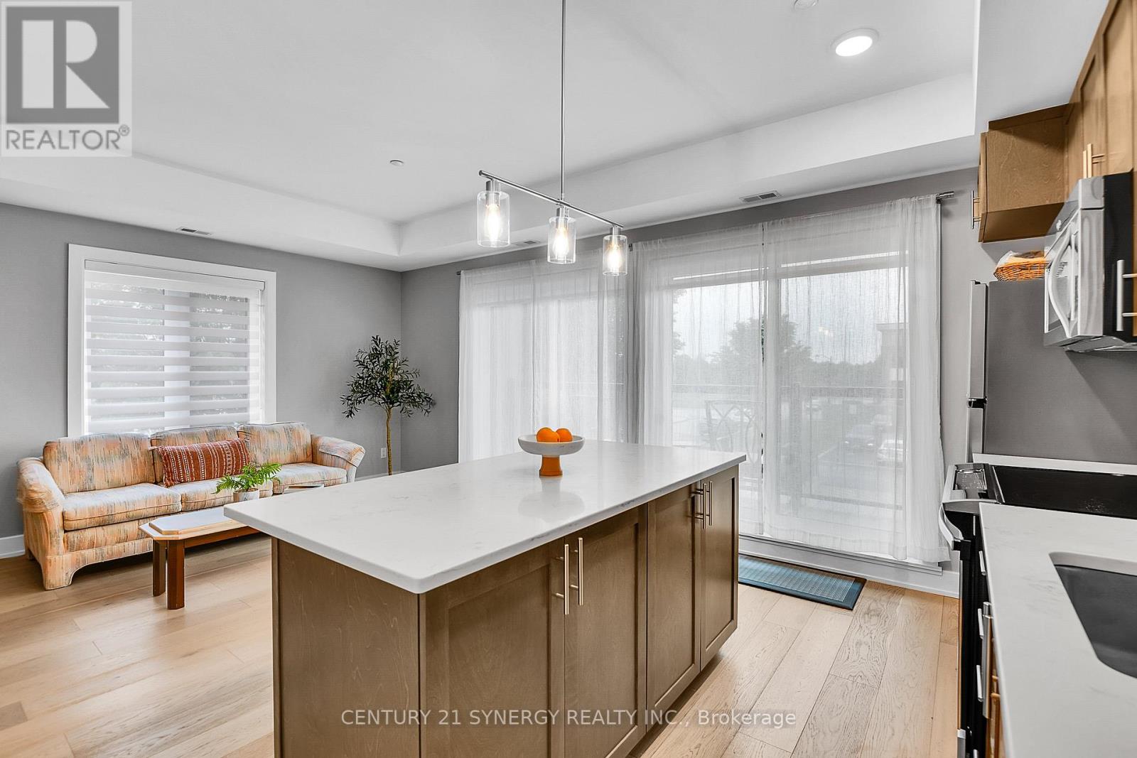 #201 615 LONGFIELDS DRIVE - 22