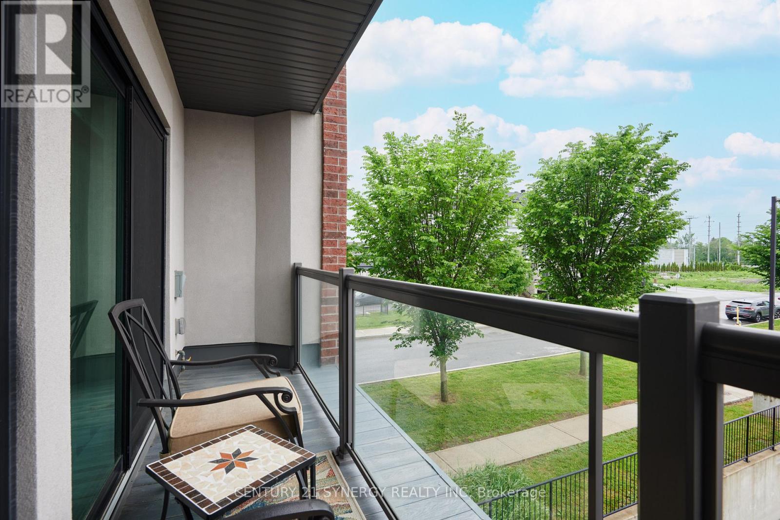 #201 615 LONGFIELDS DRIVE - 31