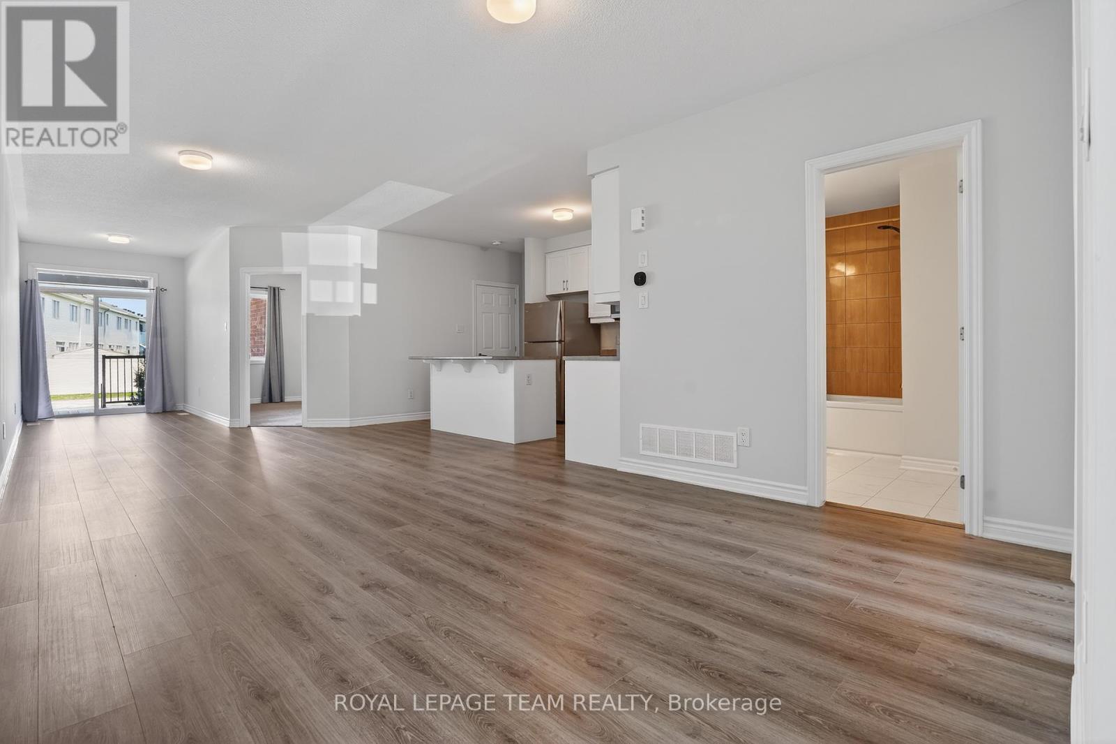 2 Bed, 1 Bath Apartment for Sale in Ottawa – 171 – 709 NAUTILUS PRIVATE, Ottawa – MLS# X13445860 - Image 6