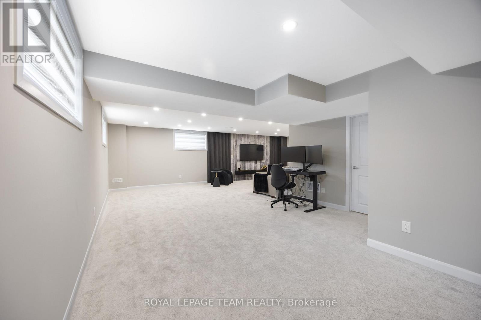 5 Bed, 4 Bath House for Sale in Ottawa – 236 CALVINGTON AVENUE, Ottawa – MLS# X13445870 - Image 43