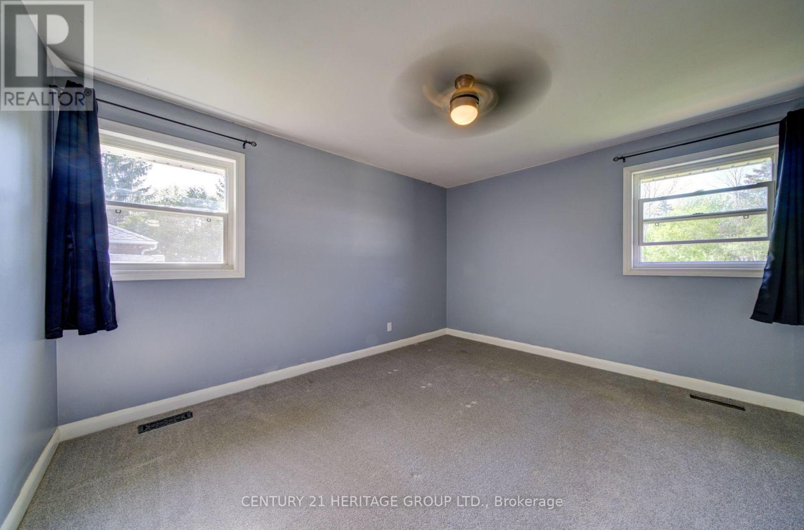 1654 METRO ROAD N - 19
