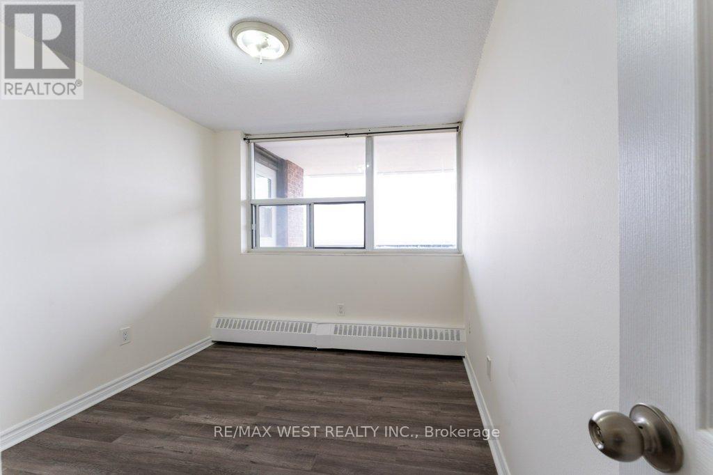 #1001 3501 GLEN ERIN DRIVE - 19