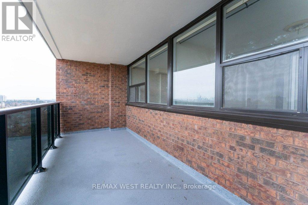 #1001 3501 GLEN ERIN DRIVE - 34