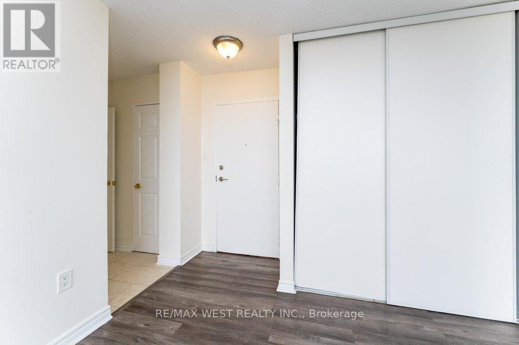 #1001 3501 GLEN ERIN DRIVE - 9