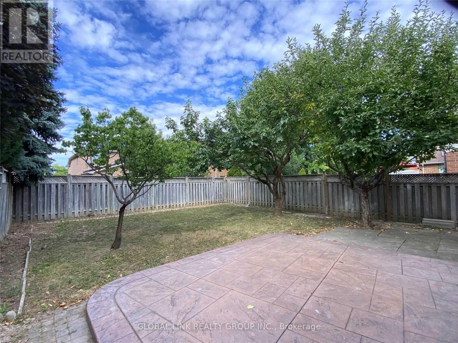 5271 RUSSELL VIEW ROAD - 17