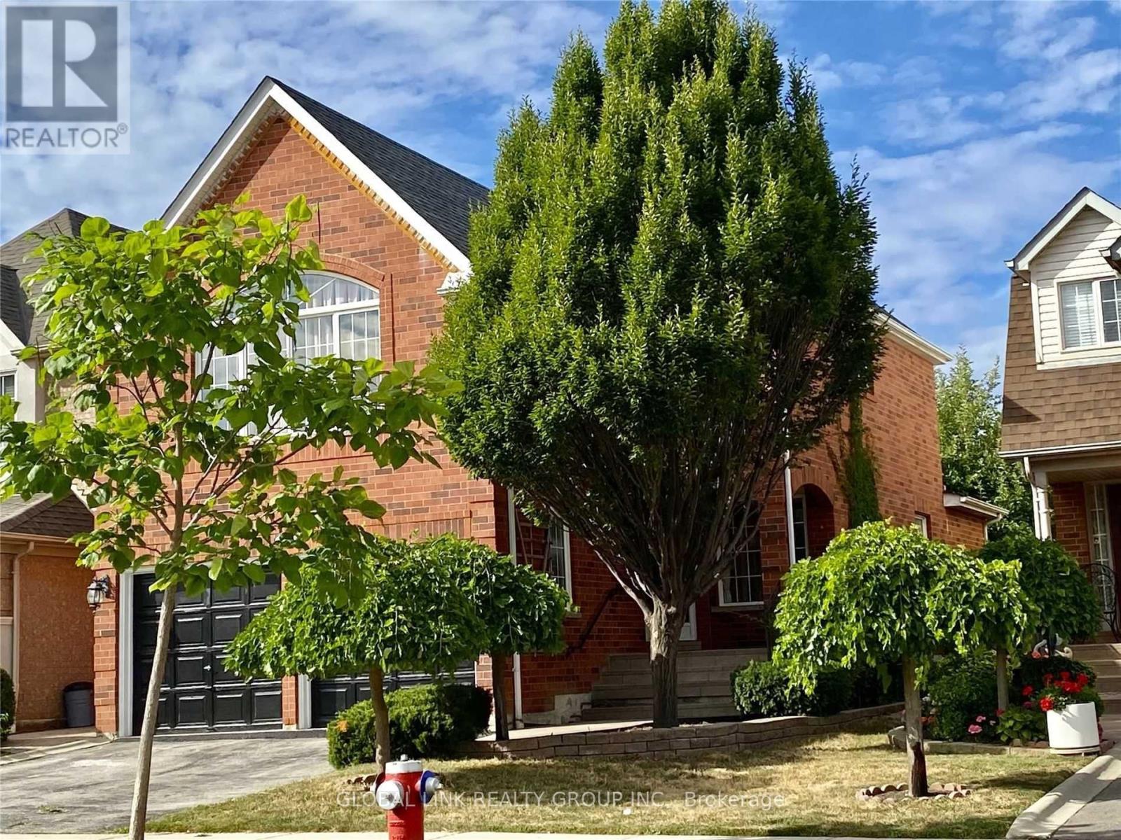 5271 RUSSELL VIEW ROAD - 2