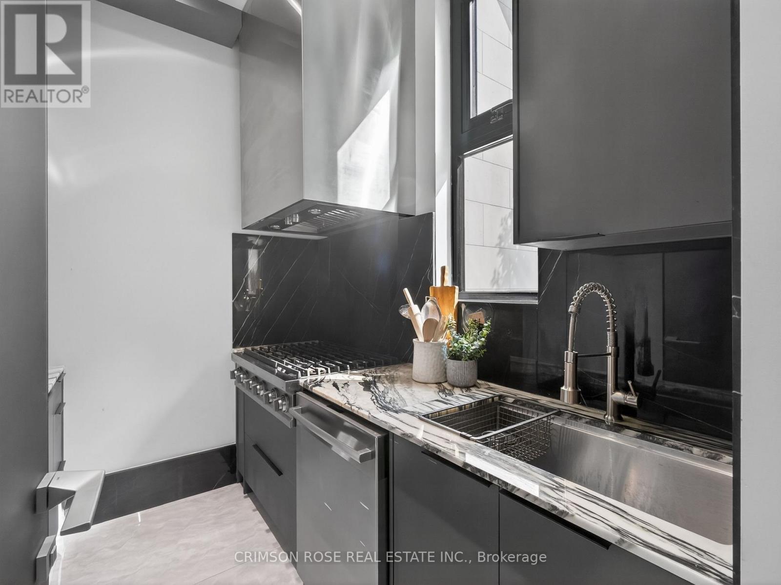 1477 DUNCAN ROAD - 14