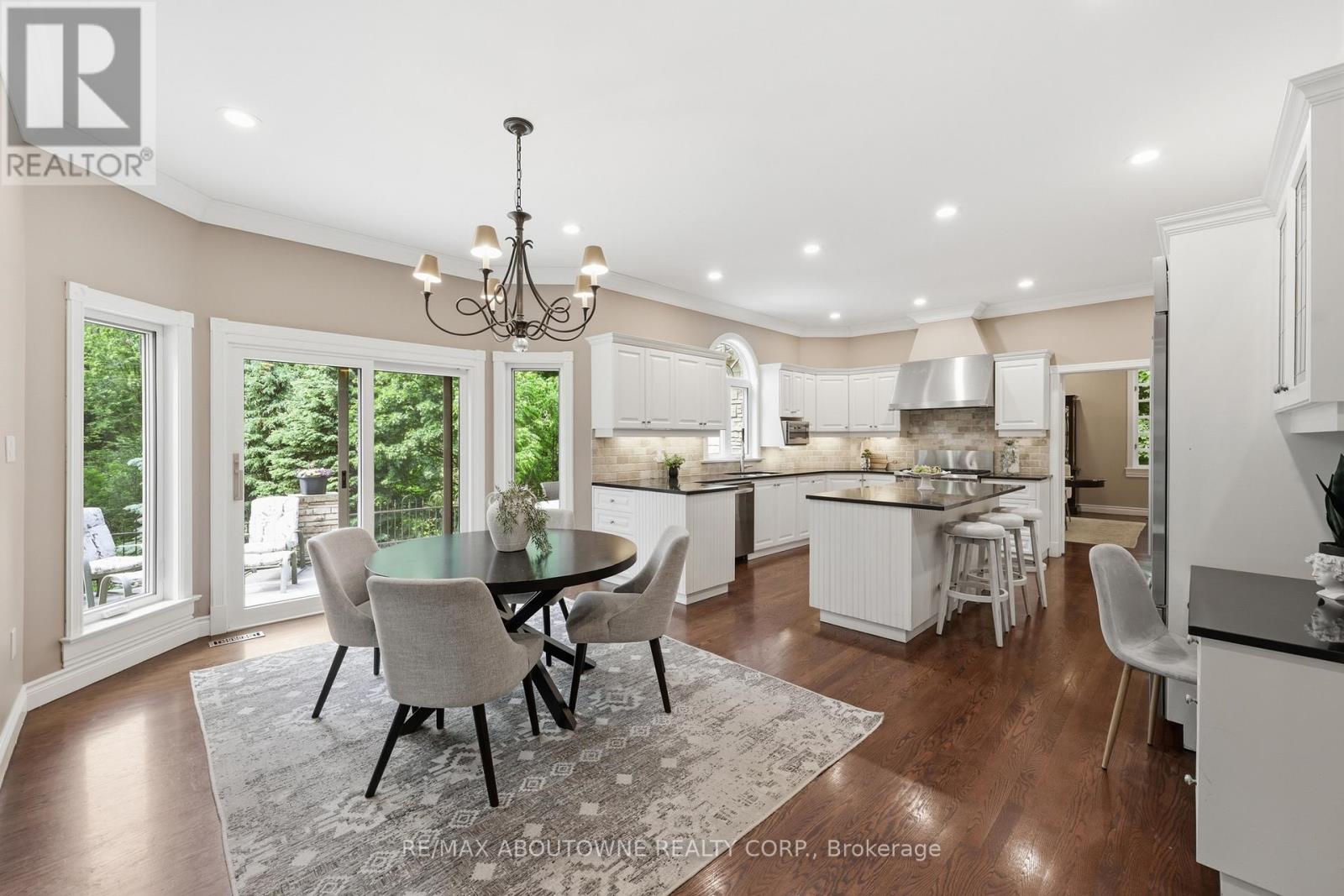 437 CAIRNCROFT ROAD - 13