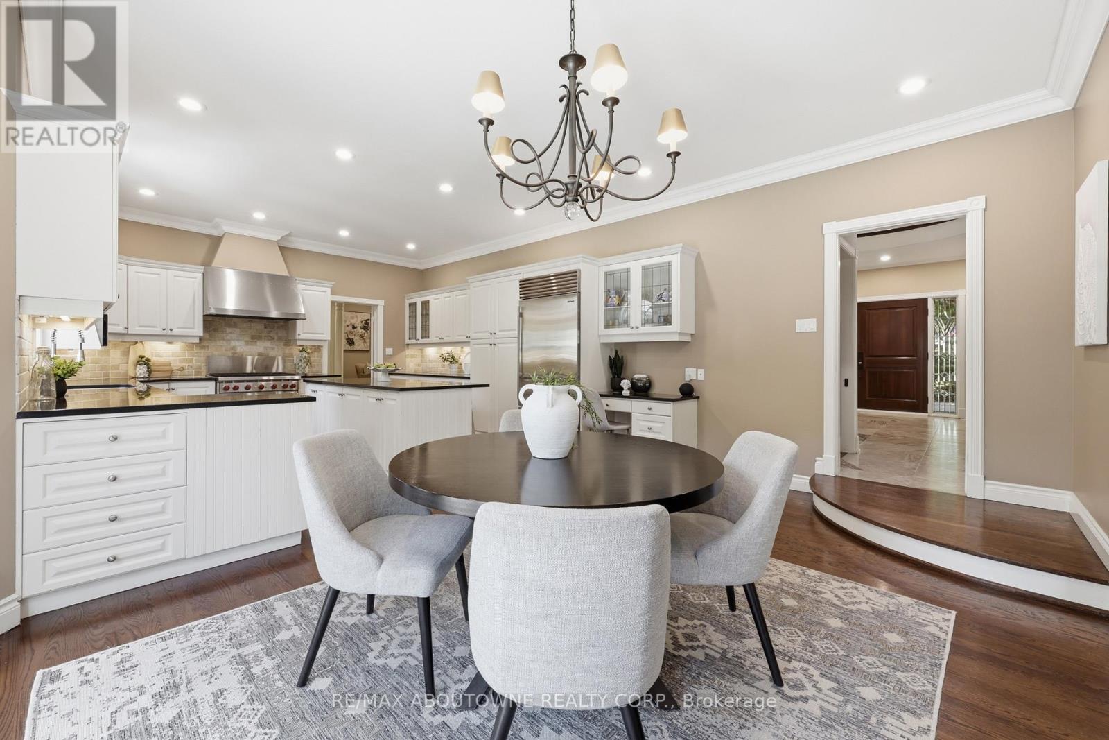 437 CAIRNCROFT ROAD - 14