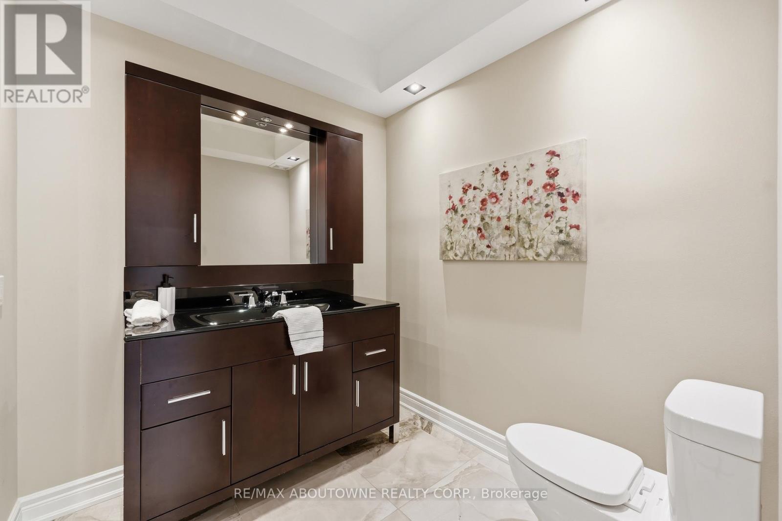 437 CAIRNCROFT ROAD - 19