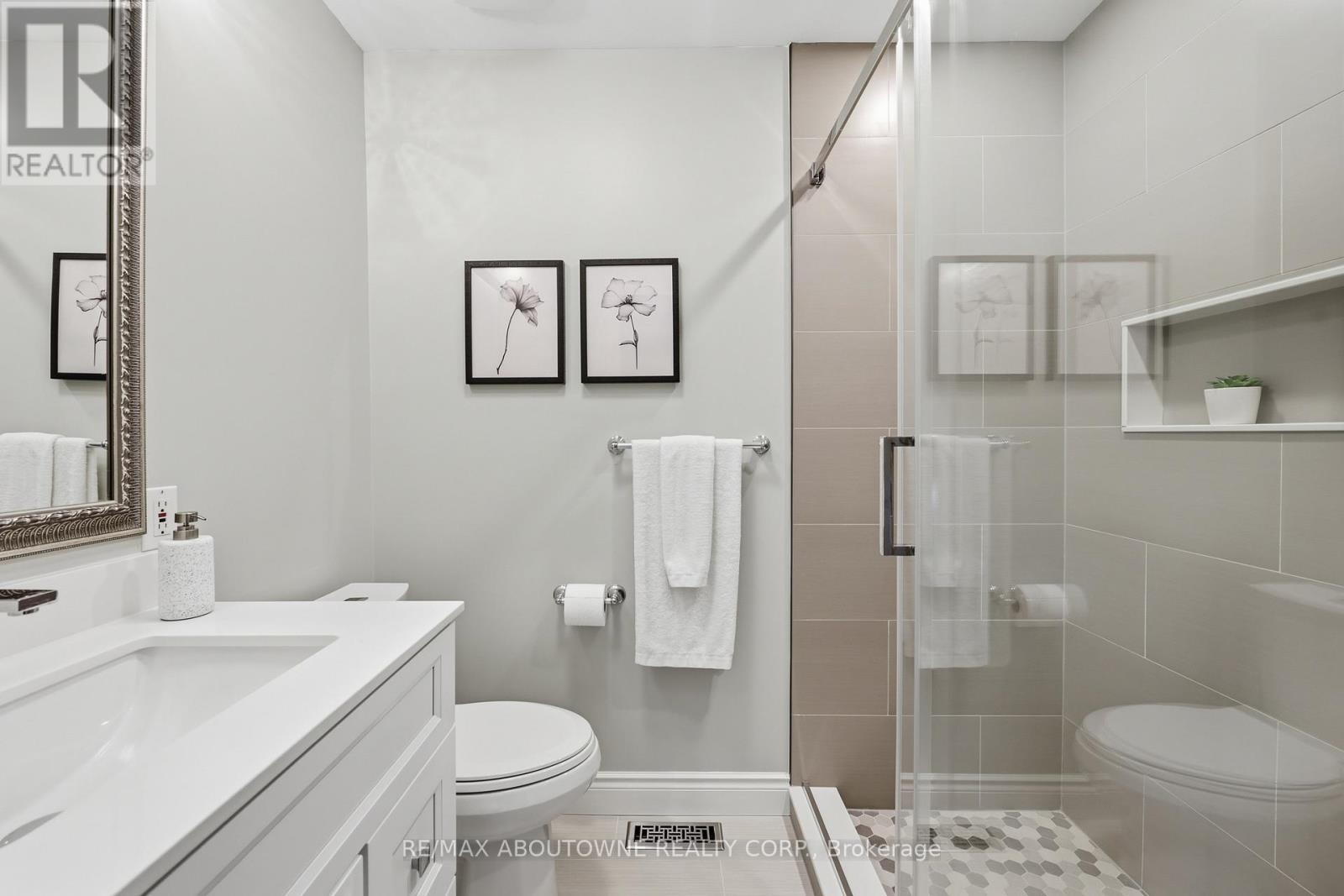 437 CAIRNCROFT ROAD - 33