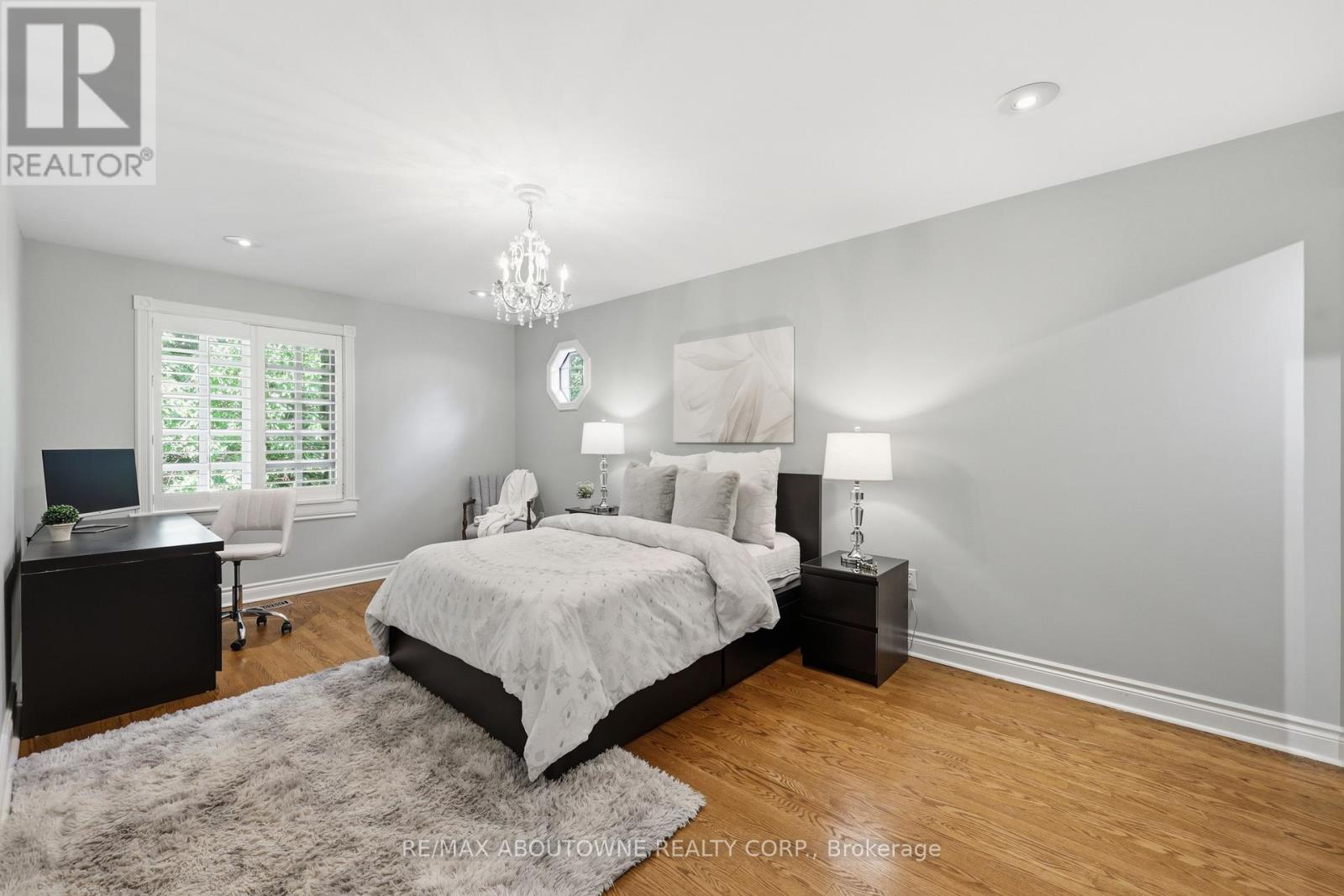 437 CAIRNCROFT ROAD - 34