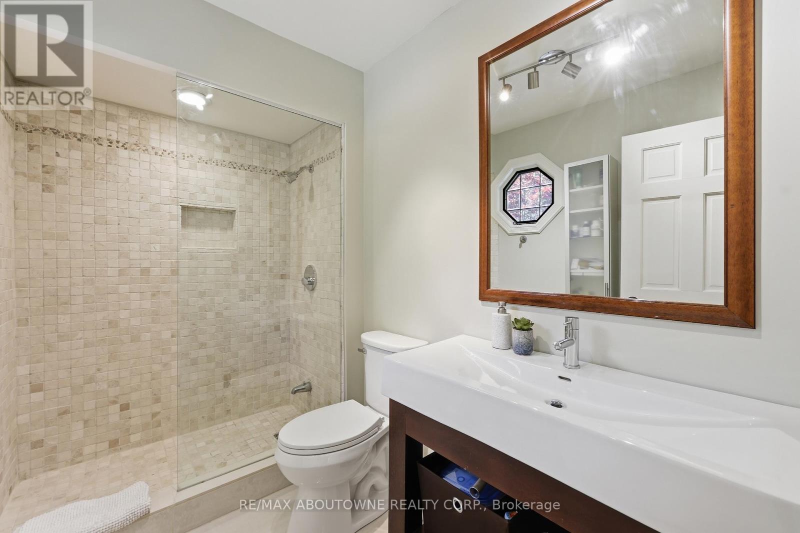 437 CAIRNCROFT ROAD - 36
