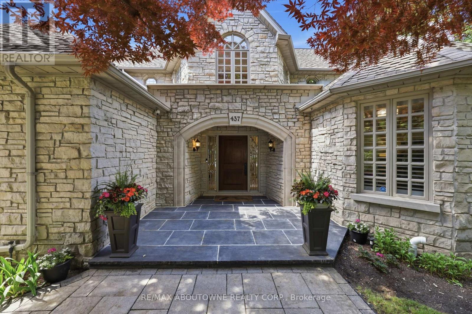 437 CAIRNCROFT ROAD - 5