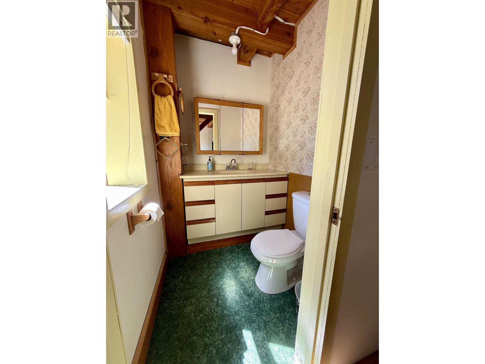 9000 TOTE ROAD - 21