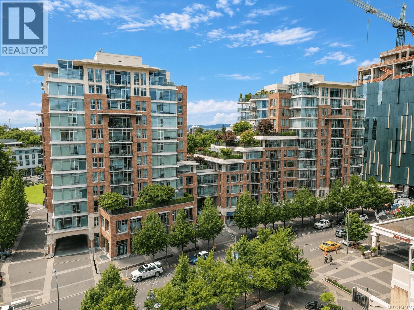 S204 737 Humboldt Street, Victoria