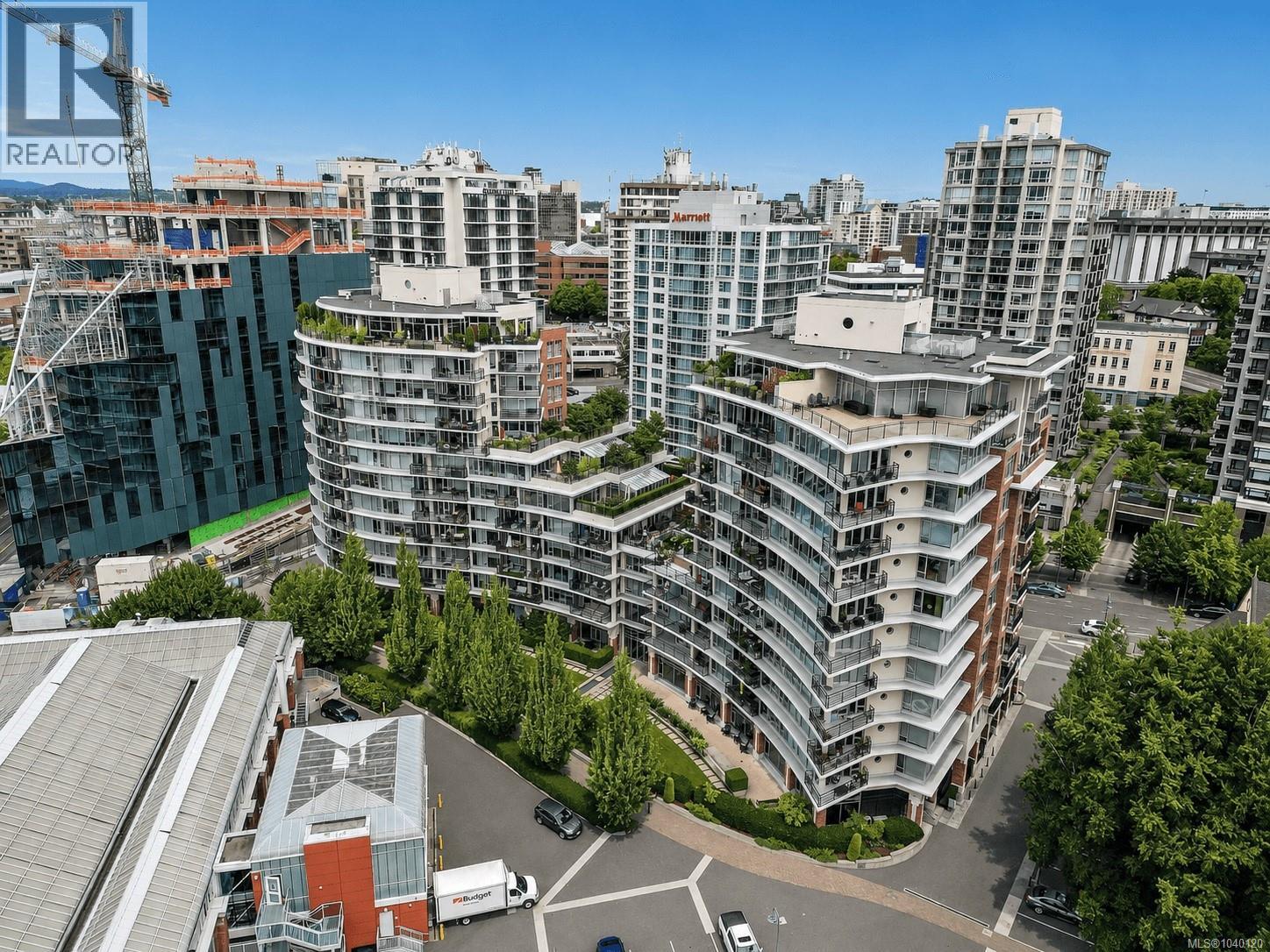 S204 737 Humboldt Street, Victoria