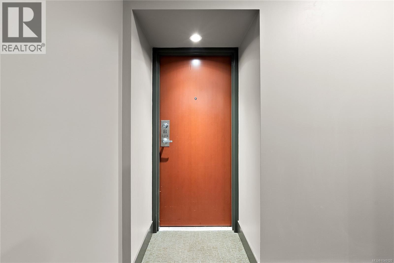 S204 737 Humboldt Street, Victoria