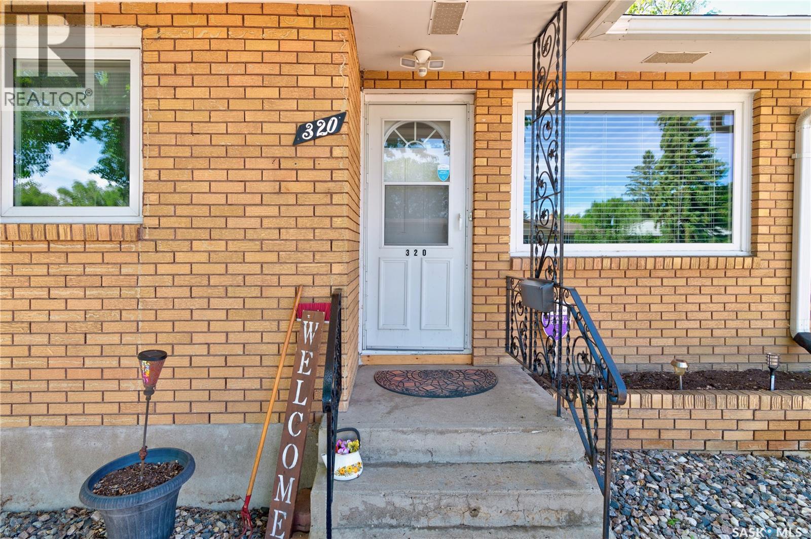 320 Froom CRESCENT - photo 3