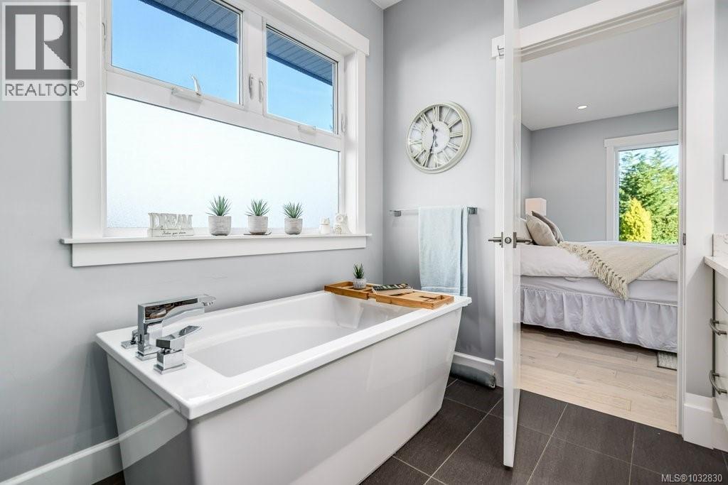 #229 1290 Crown Isle Dr - 35