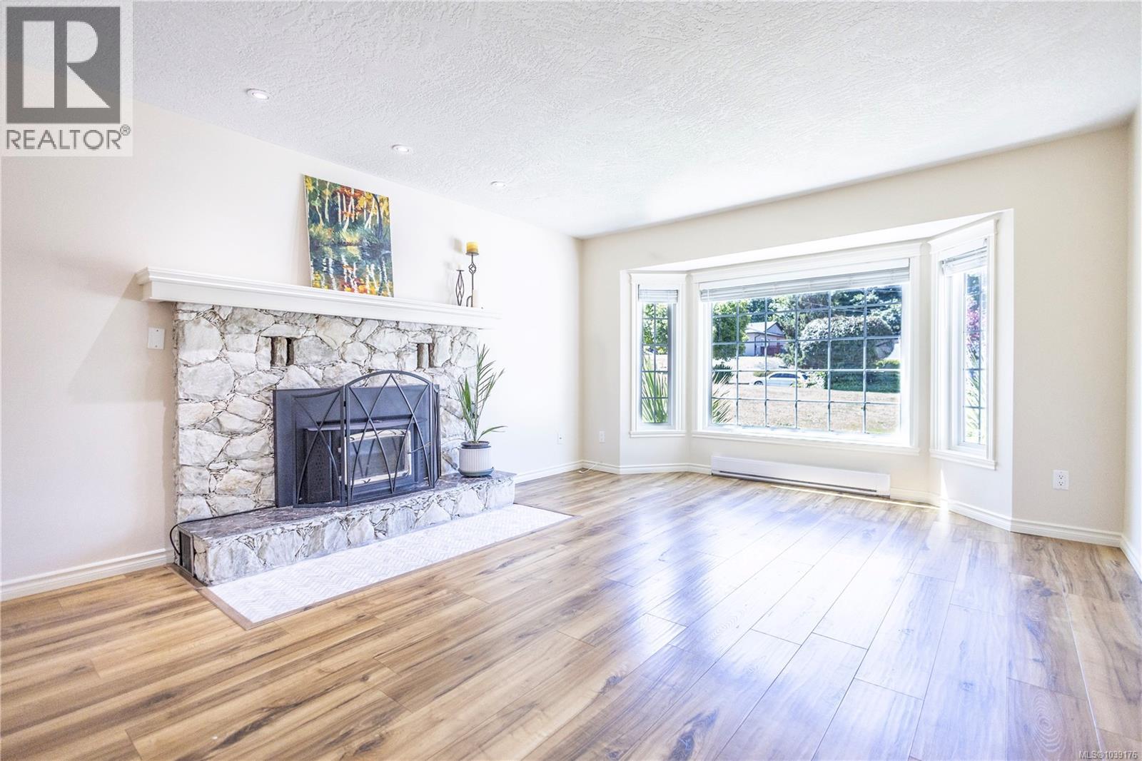  2638 Ernhill Drive, Langford