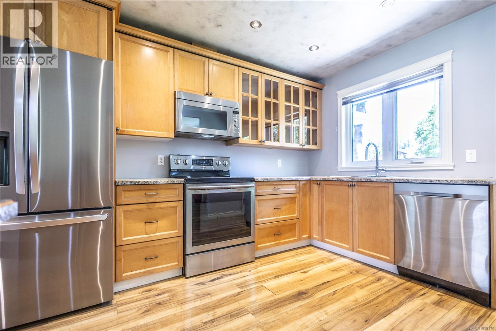  2638 Ernhill Drive, Langford