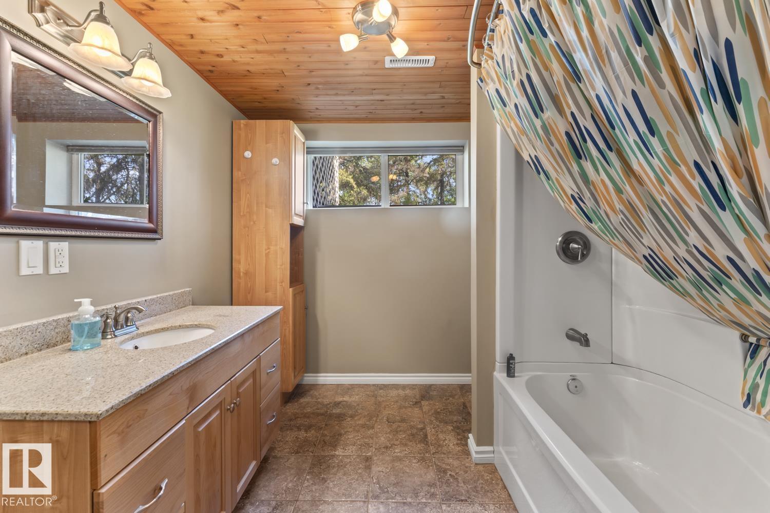 15 63319 Rge Rd 435 - 35