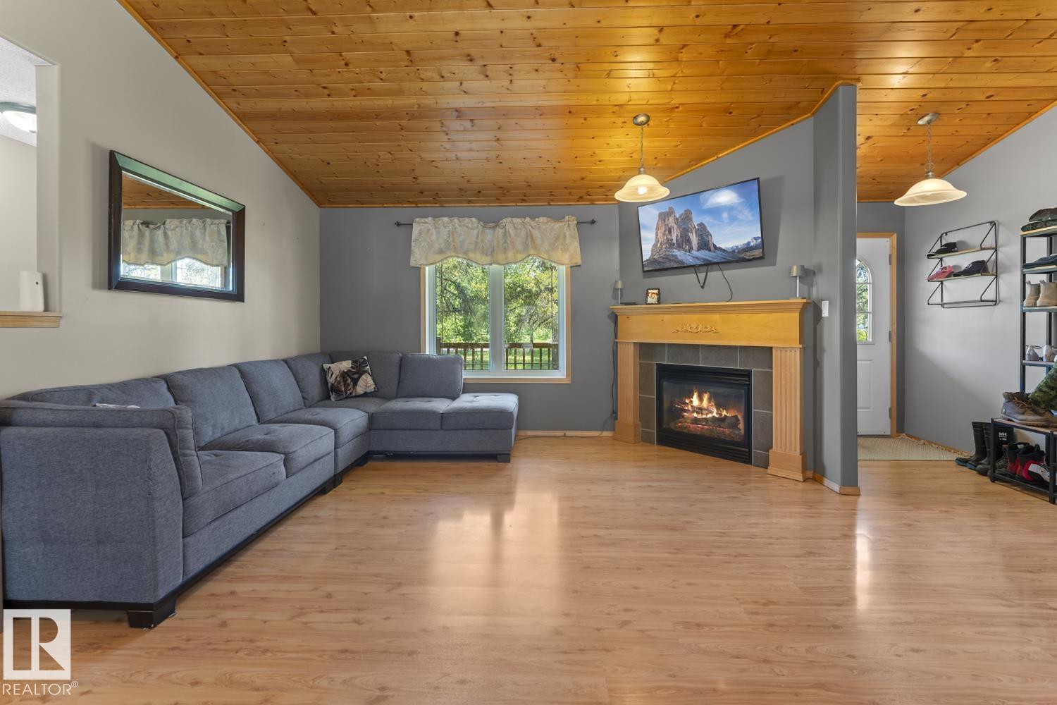 15 63319 Rge Rd 435 - 6