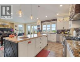 2400 Longhill Road, Kelowna, BC V1V2G3 Photo 22