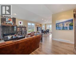 2400 Longhill Road, Kelowna, BC V1V2G3 Photo 21