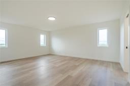 73 Wild Plum Lane, Steinbach, MB R5G1M5 Photo 24
